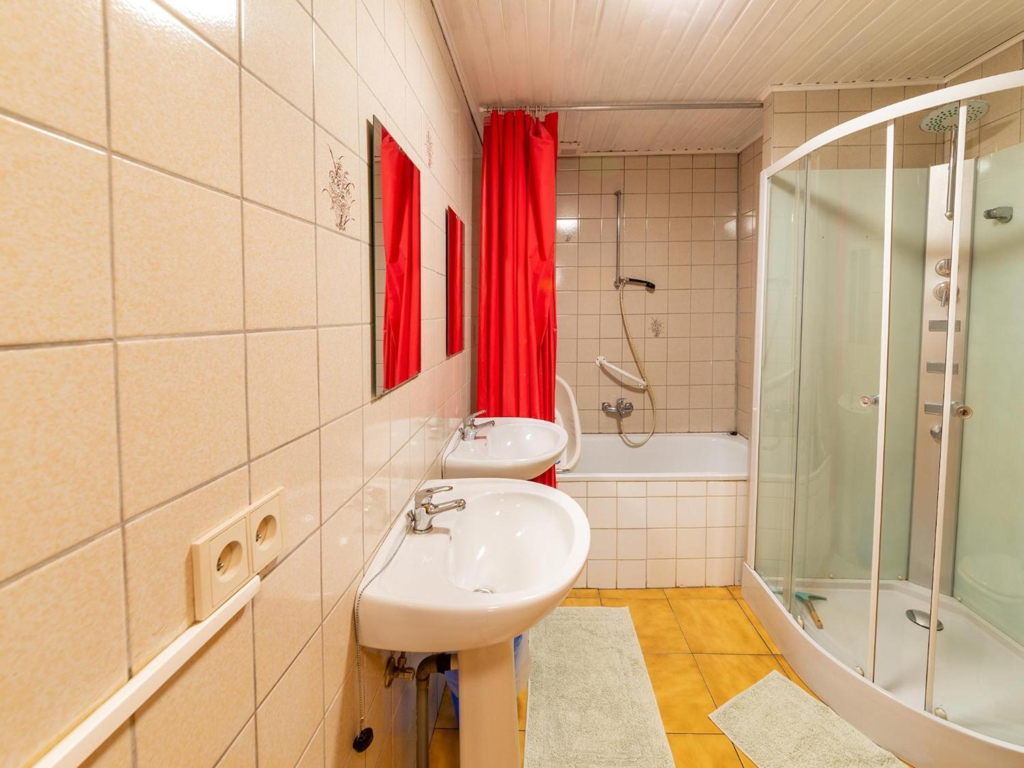 Wonderful Holiday Home In Montleban With Sauna Екстер'єр фото