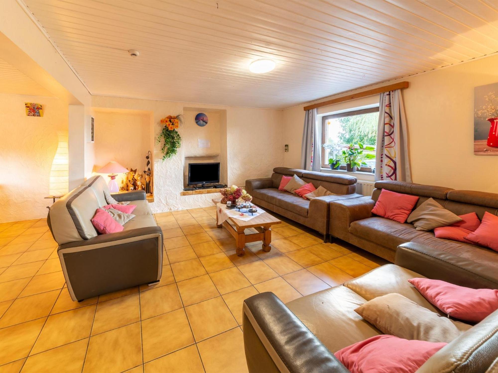 Wonderful Holiday Home In Montleban With Sauna Екстер'єр фото